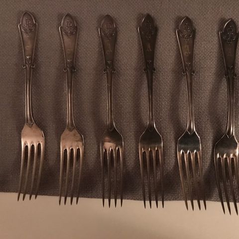 Antikk gafler a 40 gram sølv, datert 24.12.16