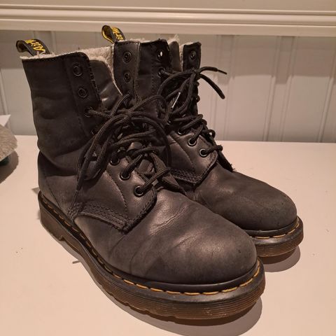 Dr. Martens str 38 Vintersko