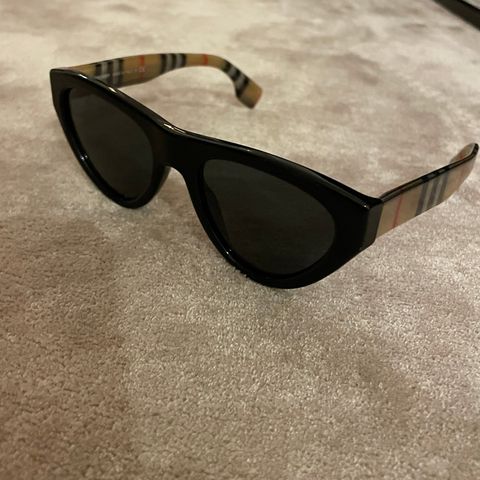 Burberry solbriller