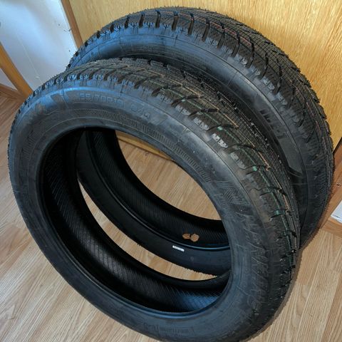 2 stk Nankang Ice Activa 155/70R19 selges !