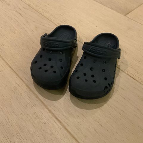 Crocs i str. 27-28