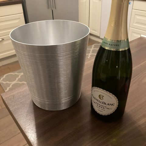 Lekre Vin/champagnekjølere til sommerkvelder🥂☀️