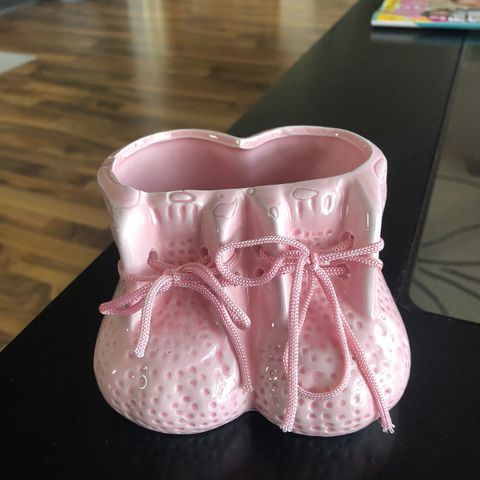 Retro pynt baby sko rosa
