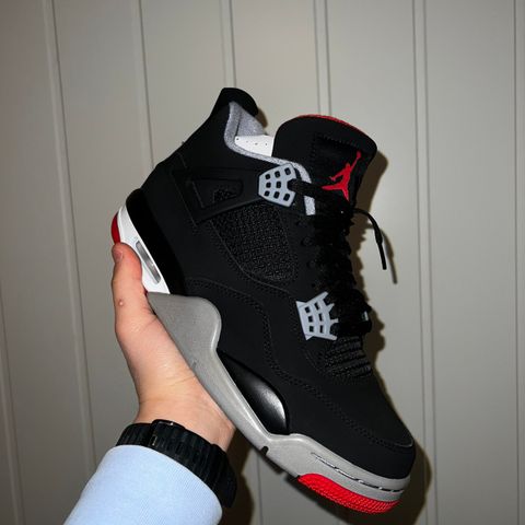 Air Jordan 4 Bred 2019