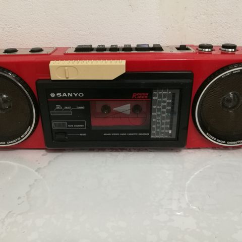 Sanyo M-GT7LE radio/kassettspiller