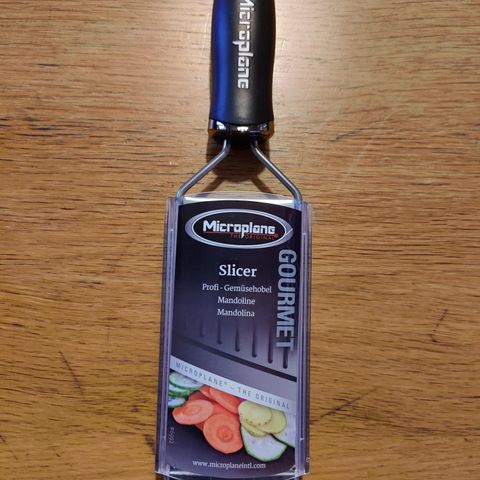 NY! Microplane Gourmet Mandolin