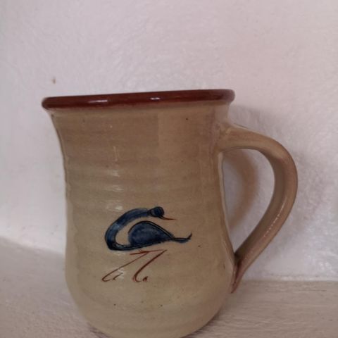 Flott kopp i keramikk fra Ellen Kjærgaard