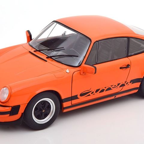 1:18 Porsche 911 930 Carrera 3.0 Solido