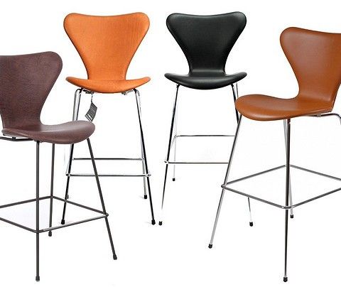 Arne Jacobsen Barstol Sittehøjde 64 cm Fire farver...