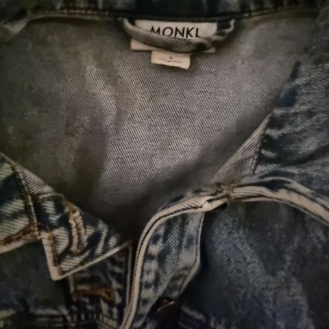 Monki jeans jakke som ny selges