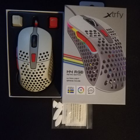 RETRO Xtrfy M4 RGB gamingmus