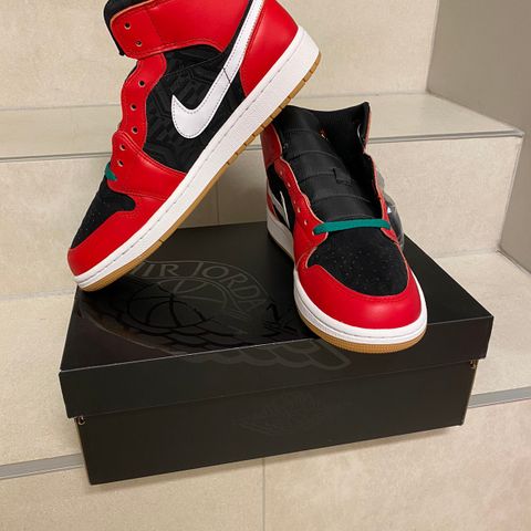 Nike Air Jordan 1 Mid black/fire