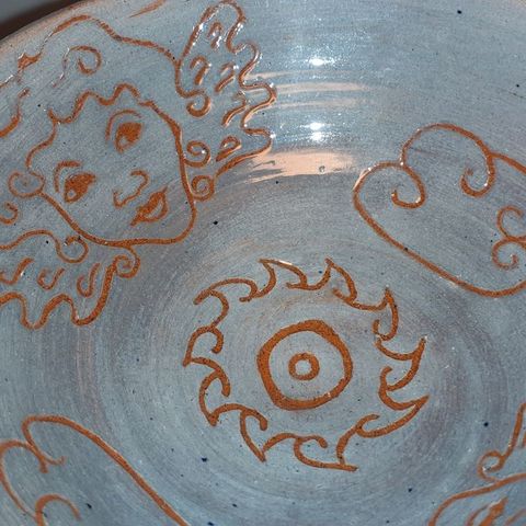 Meget spesiel liten skål i keramikk ✨ Brukskunst ✍️ Signert