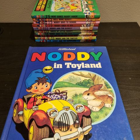 Sjelden samling med Noddy bøker på engelsk. Fra 80 tallet