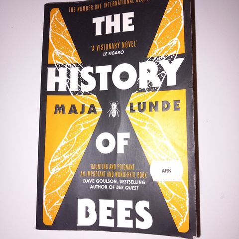 Bienes historie / The history og bees . Maja Lunde
