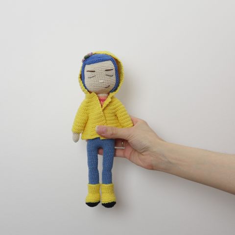 Dukke Coraline, hyggelig hekle toy for barn, vaskbar, Amigurumi, håndlaget