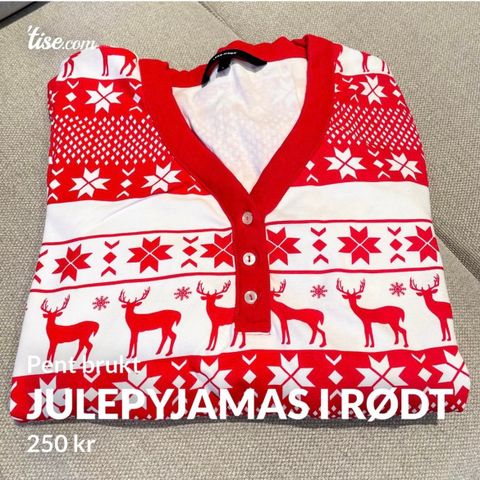 Julepyjamas i rødt