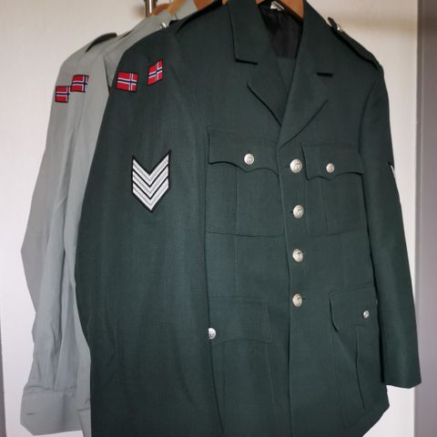 Uniform Hæren