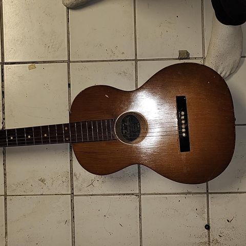En gammel Hagstrøm gitar