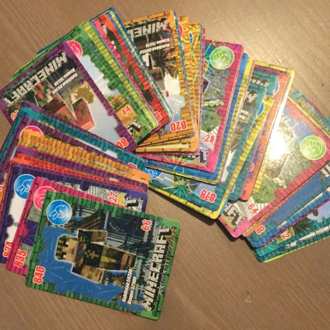 MINECRAFT  CARD GAMES