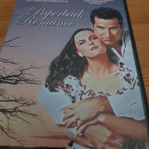 Paberback Romance dvd