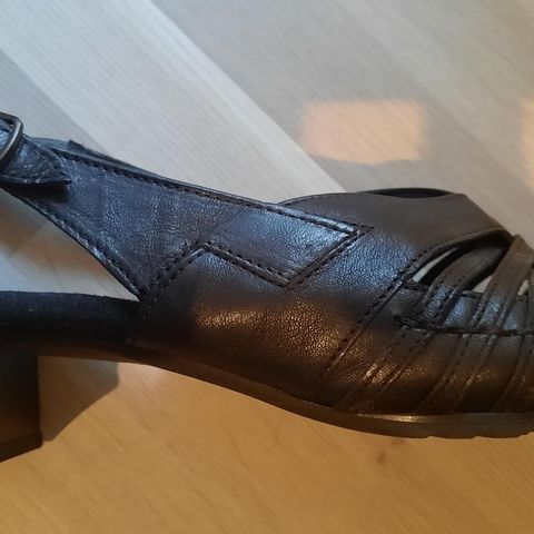 Gabor Fahion comfort sko str 8 EU - 42 i skinn, hæl ca 5 cm. høy