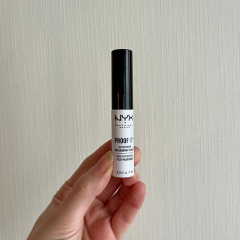 Øyenskyggeprimer / eyeshadow primer