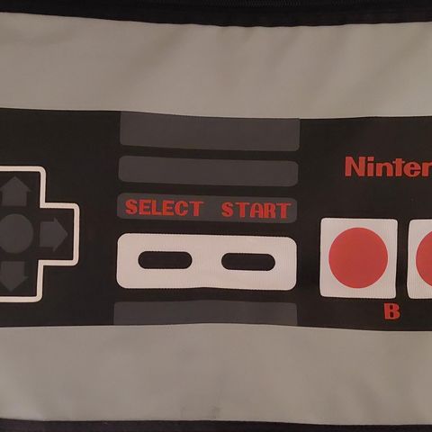 Kjøper Nintendo Nes, Snes, N64, Gamecube, Wii + WiiU (maskin,spill,tilbehør m.m)