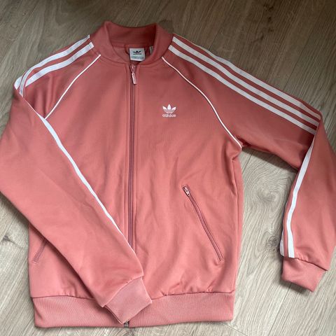 Adidas Treningsjakke str 34