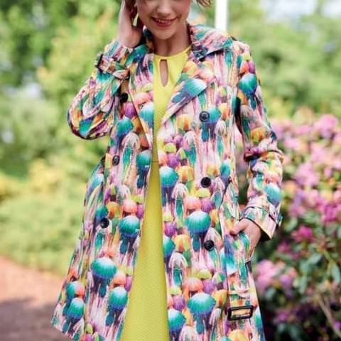 New Smashed Lemon colorful trenchcoat, size 38/M