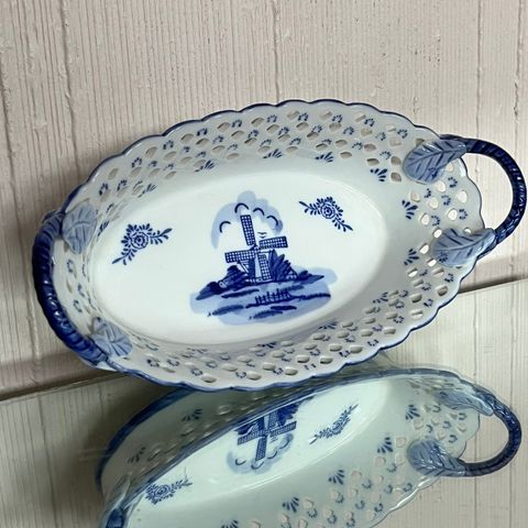 Håndmalt porselen skål fra delftware