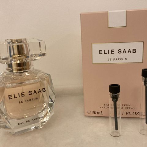 Elie Saab - Le Parfum (edp). Parfymeprøve / dekanter