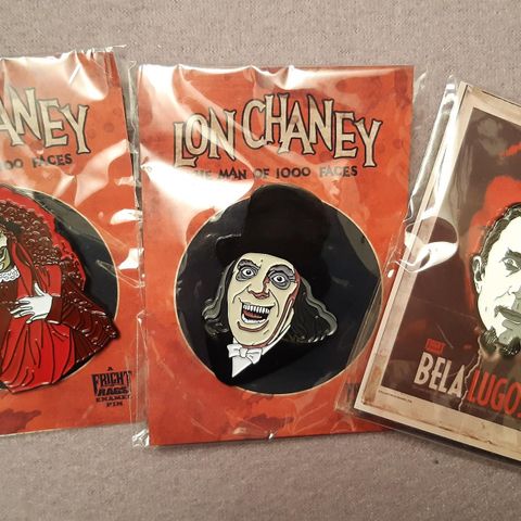 Universal monsters pins selges