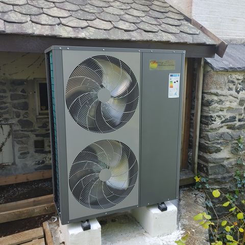 Luft-vann varmepumpe 22KW Inverterstyrt