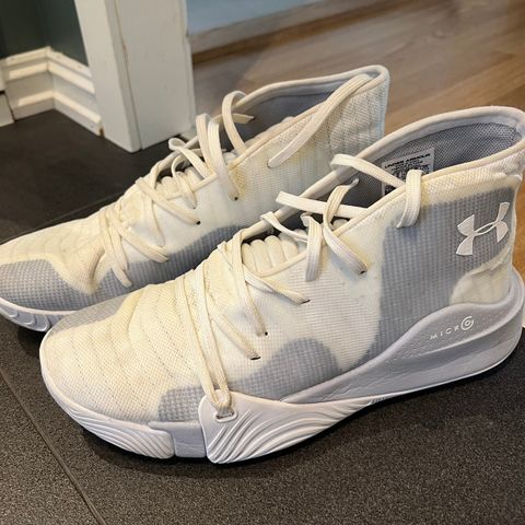 Basketsko - Under Armour - Str 42,5