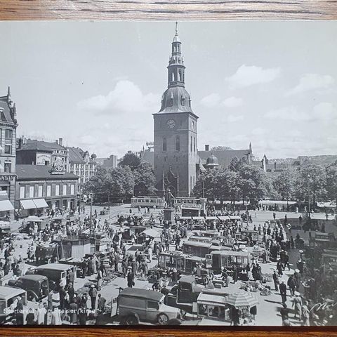 Postkort - Oslo. Stortorget mot Frelser/Kirke.