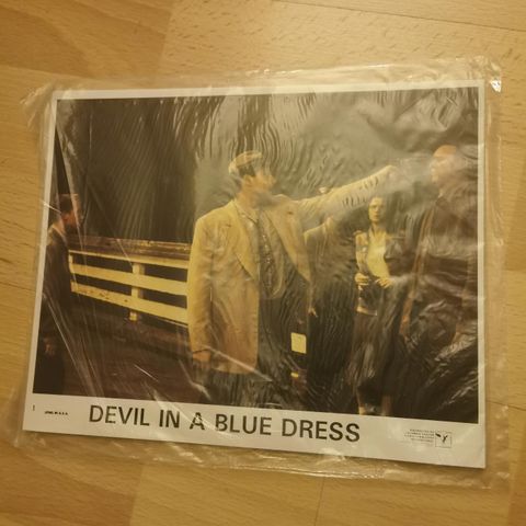 Devil In A Blue Dress (lobbycards/pressefoto)