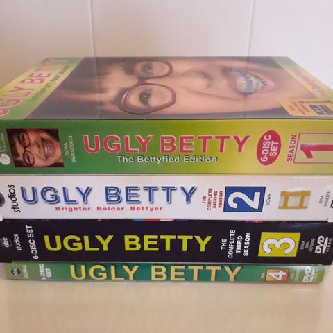 Ugly Betty Sesong 1, 2, 3, 4 Komplett Serie i god stand