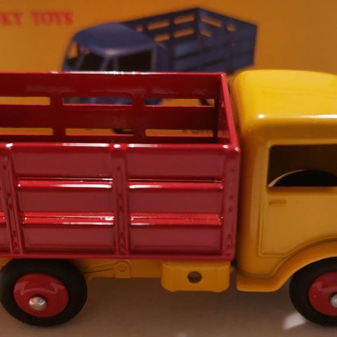 Atlas Dinky Toys 25 A, Ford krøtterbil