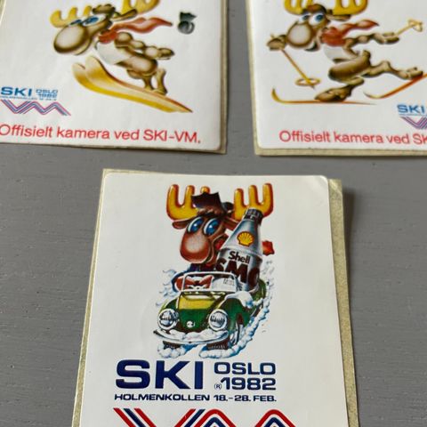 Ski VM. Oslo 1982. Holmenkollen. Klistremerker. Canon