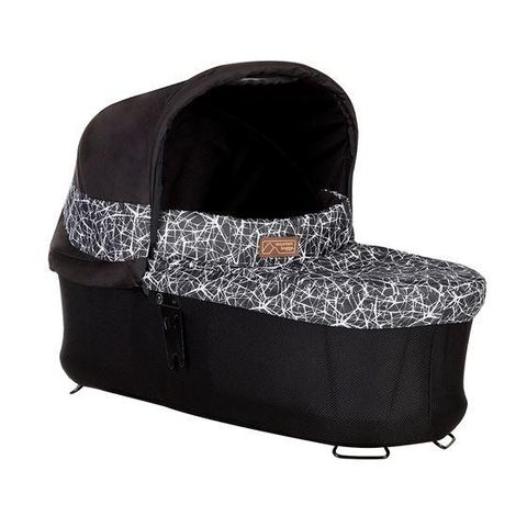 Mountain buggy carrycot plus bagdel gis bort