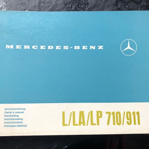 Mercedes-Benz instruksjonsbok