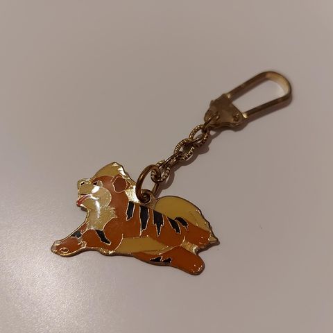 Growlithe Medal Swing