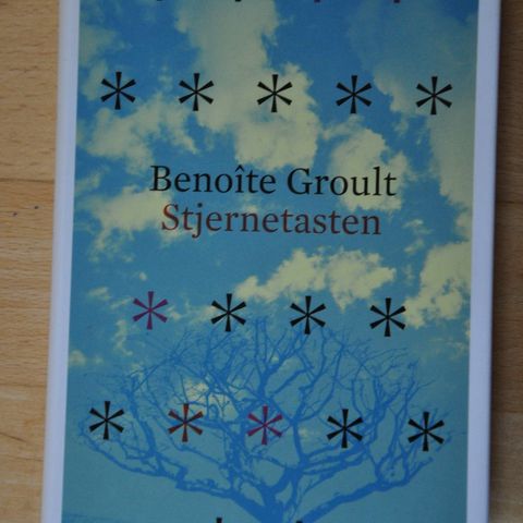 Stjernetasten.  Benoite Groult. Innb. (11). Sendes