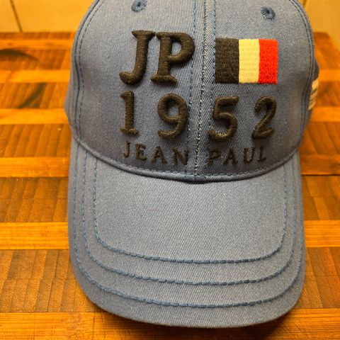Jean Paul caps