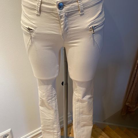 jeans lys fra stradivarius slim fit