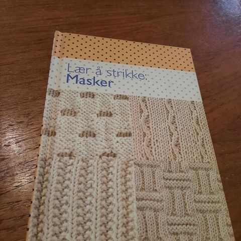 Lær å strikke: Masker - Exlibriz 2012