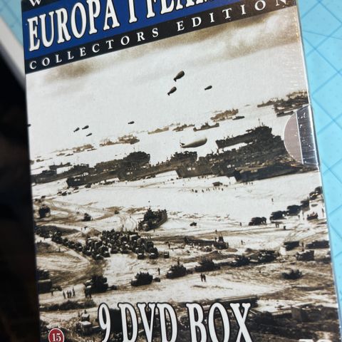 DVD - EUROPA I FLAMMER  (2. Verdenskrig i uåpnet 9 dvd box)