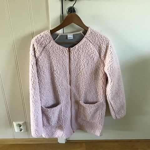 Gina Tricot jakke str S selges hbo 100 kr.