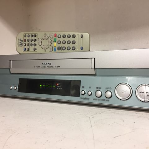 JVC HR-J681 VHS-spiller